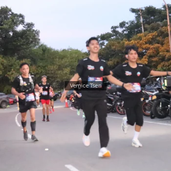 Runner Photo 3740480