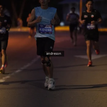 Runner Photo 3740503