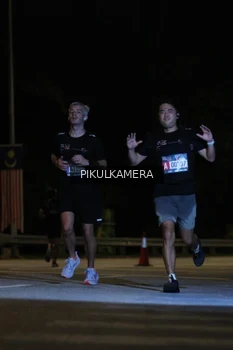 Runner Photo 3740515