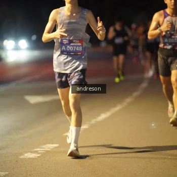 Runner Photo 3740595