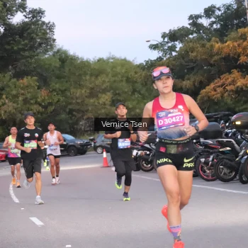 Runner Photo 3740673