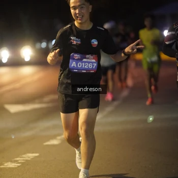 Runner Photo 3740704