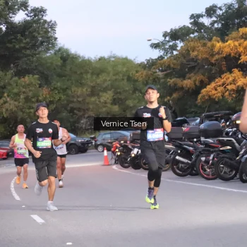 Runner Photo 3740777