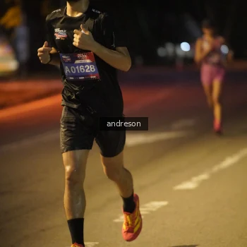 Runner Photo 3740813