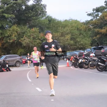 Runner Photo 3740858