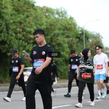 Runner Photo 3741035
