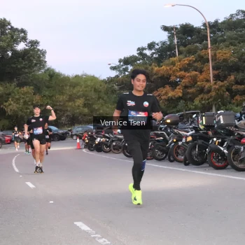 Runner Photo 3741071