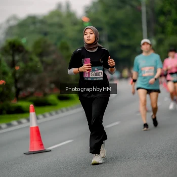 Runner Photo 3741093