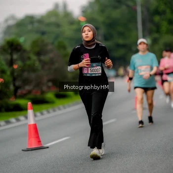 Runner Photo 3741099