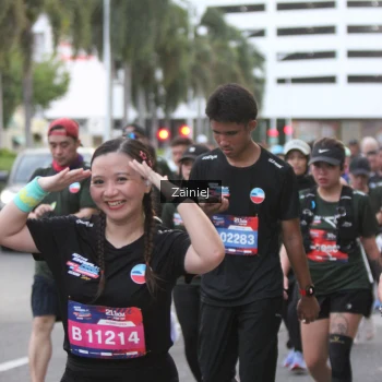 Runner Photo 3741124