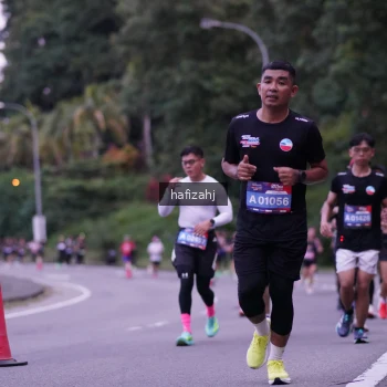 Runner Photo 3741150