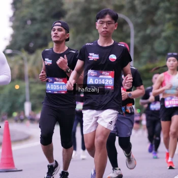 Runner Photo 3741221
