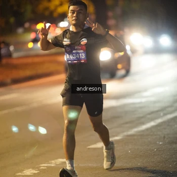 Runner Photo 3741241