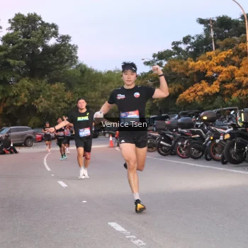 Runner Photo 3741275