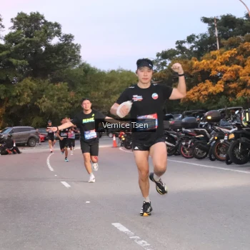 Runner Photo 3741289