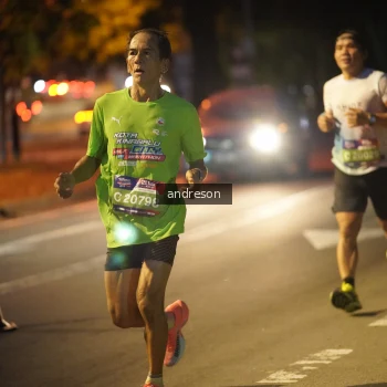 Runner Photo 3741312