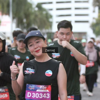 Runner Photo 3741335