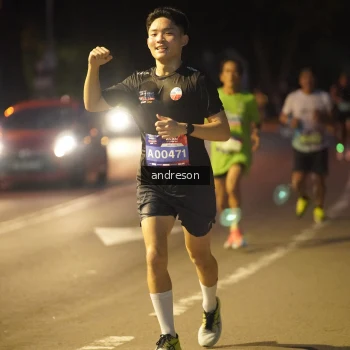 Runner Photo 3741345