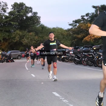 Runner Photo 3741409
