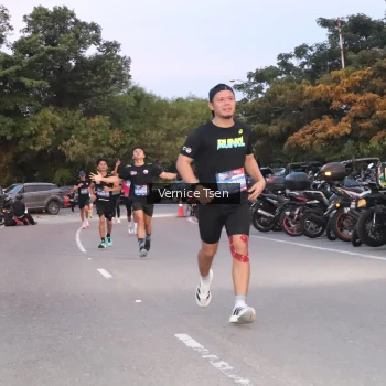 Runner Photo 3741504