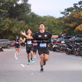 Runner Photo 3741512