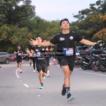 Runner Photo 3741621