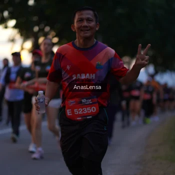 Runner Photo 3741641
