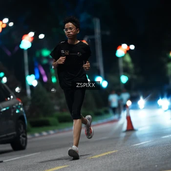 Runner Photo 3741656