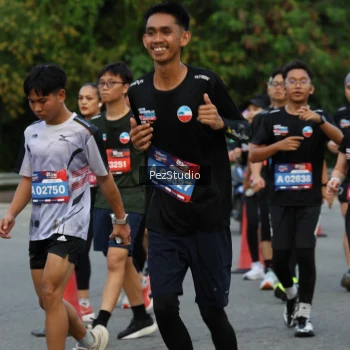 Runner Photo 3741672
