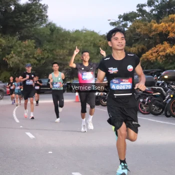 Runner Photo 3741731