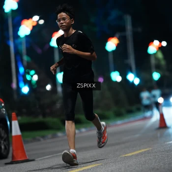 Runner Photo 3741735