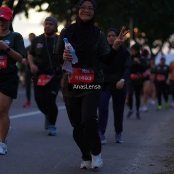 Runner Photo 3741736