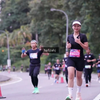 Runner Photo 3741749