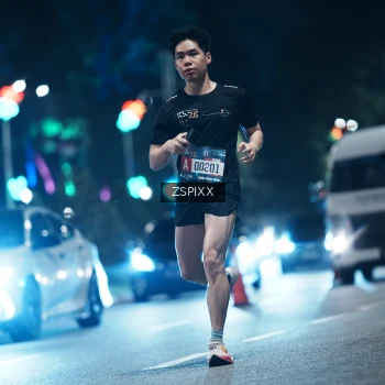 Runner Photo 3741757