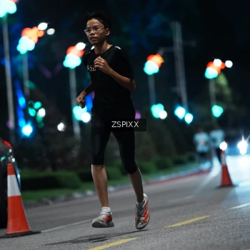 Runner Photo 3741773
