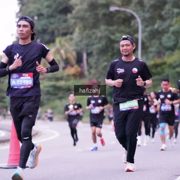 Runner Photo 3741800