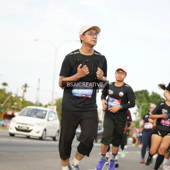 Runner Photo 3741813