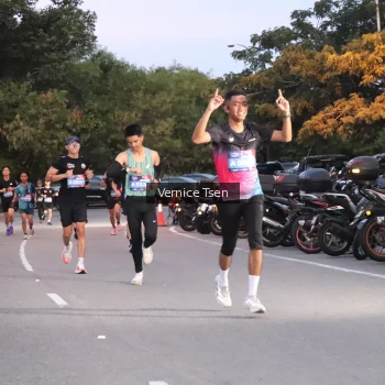 Runner Photo 3741830