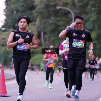 Runner Photo 3741873