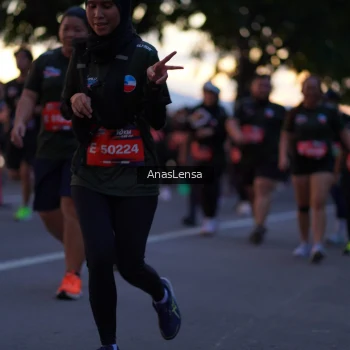 Runner Photo 3741885