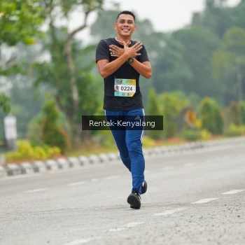 Runner Photo 3741946