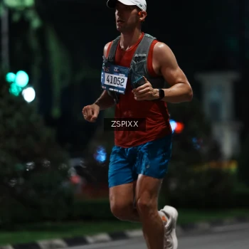 Runner Photo 3741971