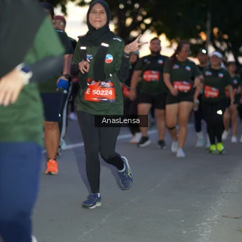 Runner Photo 3741991