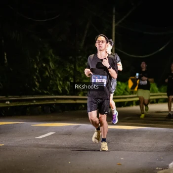 Runner Photo 3742043