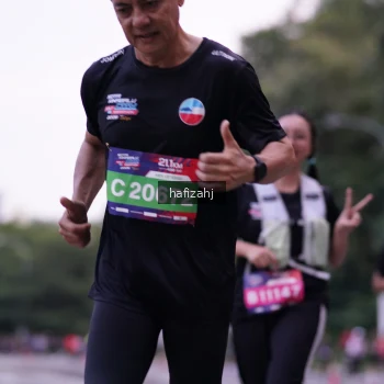 Runner Photo 3742175