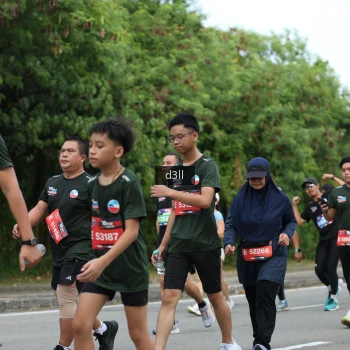 Runner Photo 3742434
