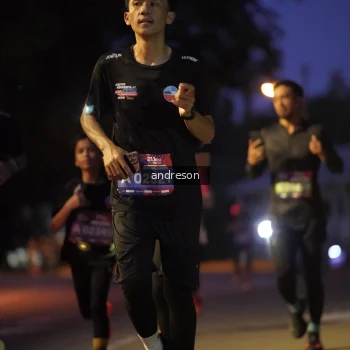Runner Photo 3742439