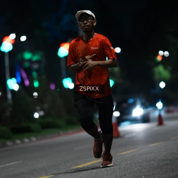 Runner Photo 3742627