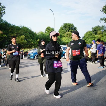 Runner Photo 3742675