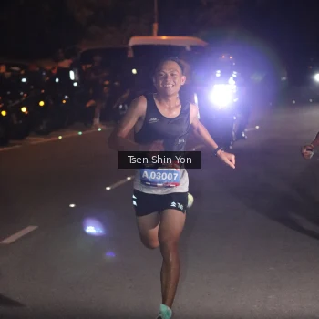 Runner Photo 3742680